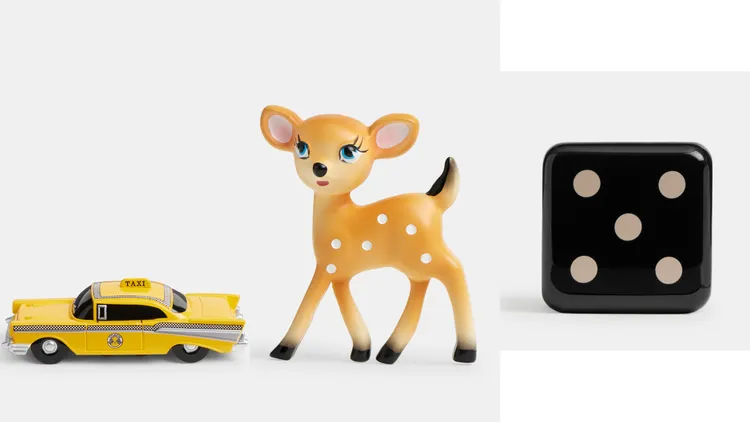 COACH一並端出各種玩味吊飾。品牌提供