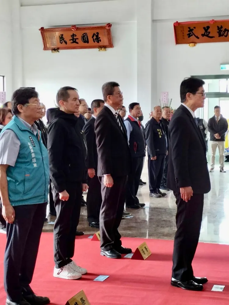 軍人子弟出身的愛爾麗總裁常如山，自許是這些沒有子嗣的「榮民伯伯」後代，希望能略盡自己棉薄之力照顧祂們的遺骨遷葬安厝。讀者提供