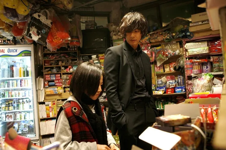 元斌（右）與金賽綸在《大叔》成了忘年之交。劇照