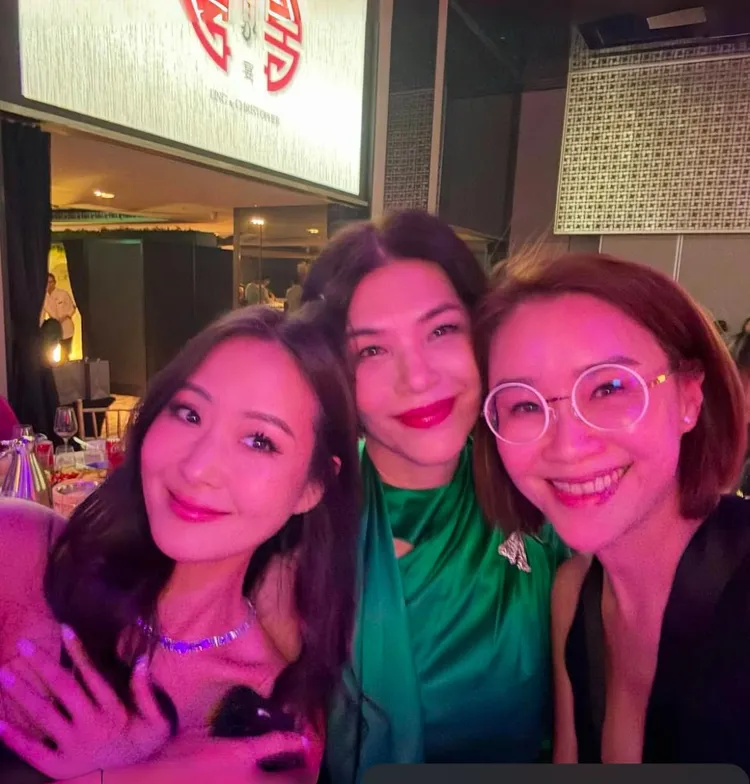 張清芳（中）出席王偉忠女兒歸寧家宴，遺憾沒能與大S留下合影，左為孫芸芸。圖／張清芳提供