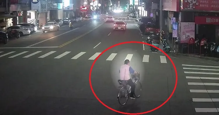 楊男騎腳踏車犯案。民眾提供