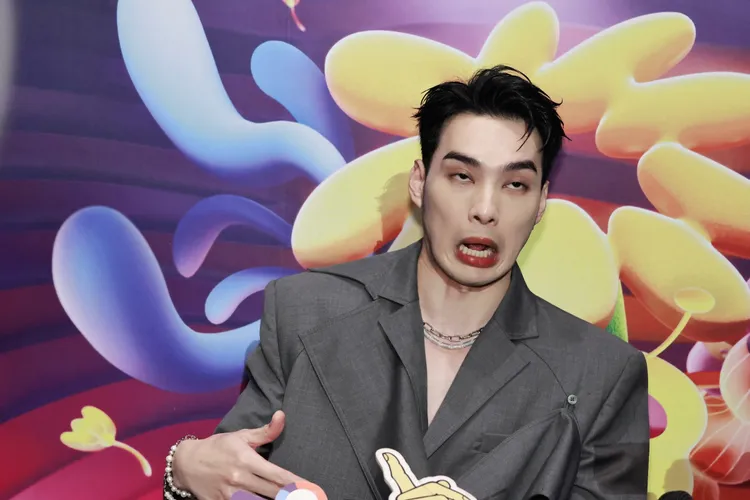 黃偉晉受訪時表情豐富。娛樂中心攝