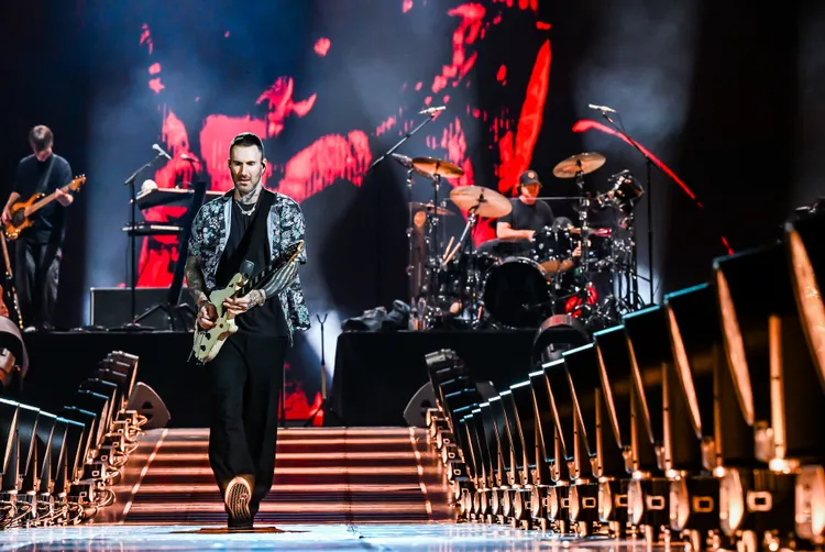 魔力紅帶來多首經典歌曲，讓全場陷入瘋狂。Live Nation Taiwan提供