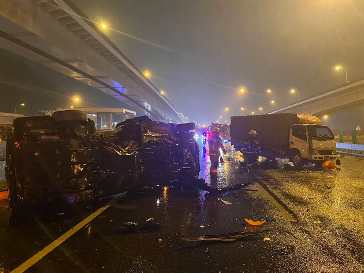 消防人員獲報到場。警方提供