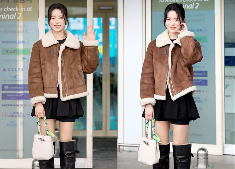 林智妍搭配白紙色Le Roseau手提包。品牌提供