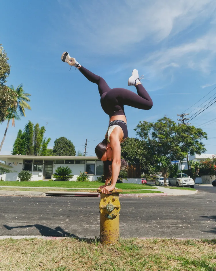 全新系列兼具舒適、美觀、高包覆等特性。品牌提供