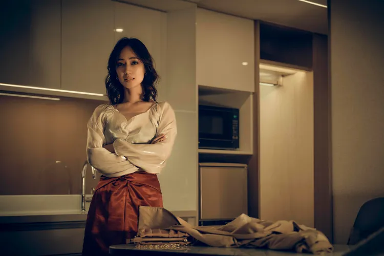 小薰在最新影集有突破尺度的挑戰。鏡文學提供