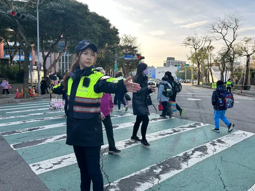 開學好放心!新北警攜手各國小做好這些事 讓孩子上學交安、校安並行