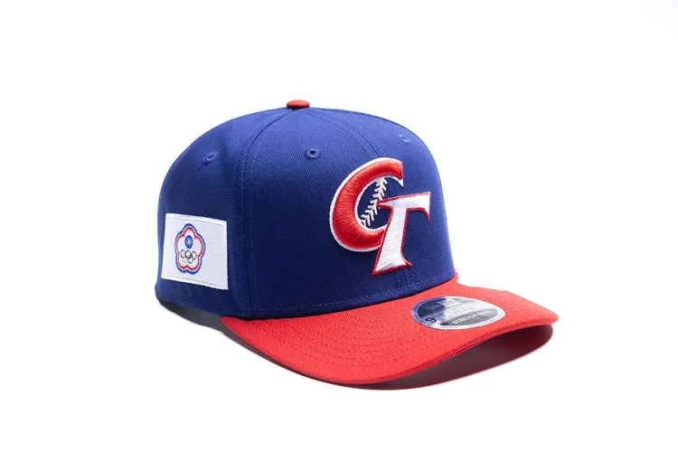 NEW ERA 970 WBC TAIPEI台北（皇家藍／紅），1480元。品牌提供