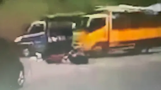 機車過彎自摔滑到對向...工程車迎面輾過　女騎士命大僅左腳掌撕裂傷