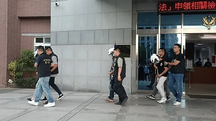 檢警查出劉嫌等人僅因叫傳播妹報帳等事宜與許姓助理發生爭執，就殘忍將他虐死。資料照片