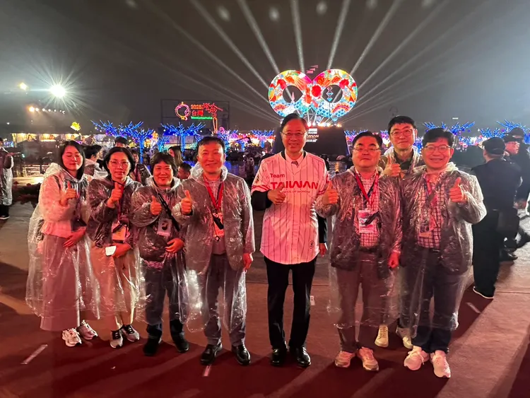 桃園市市長張善政(右4)，木浦市旅遊文化教育局局長金明俊(左4)。觀光局提供