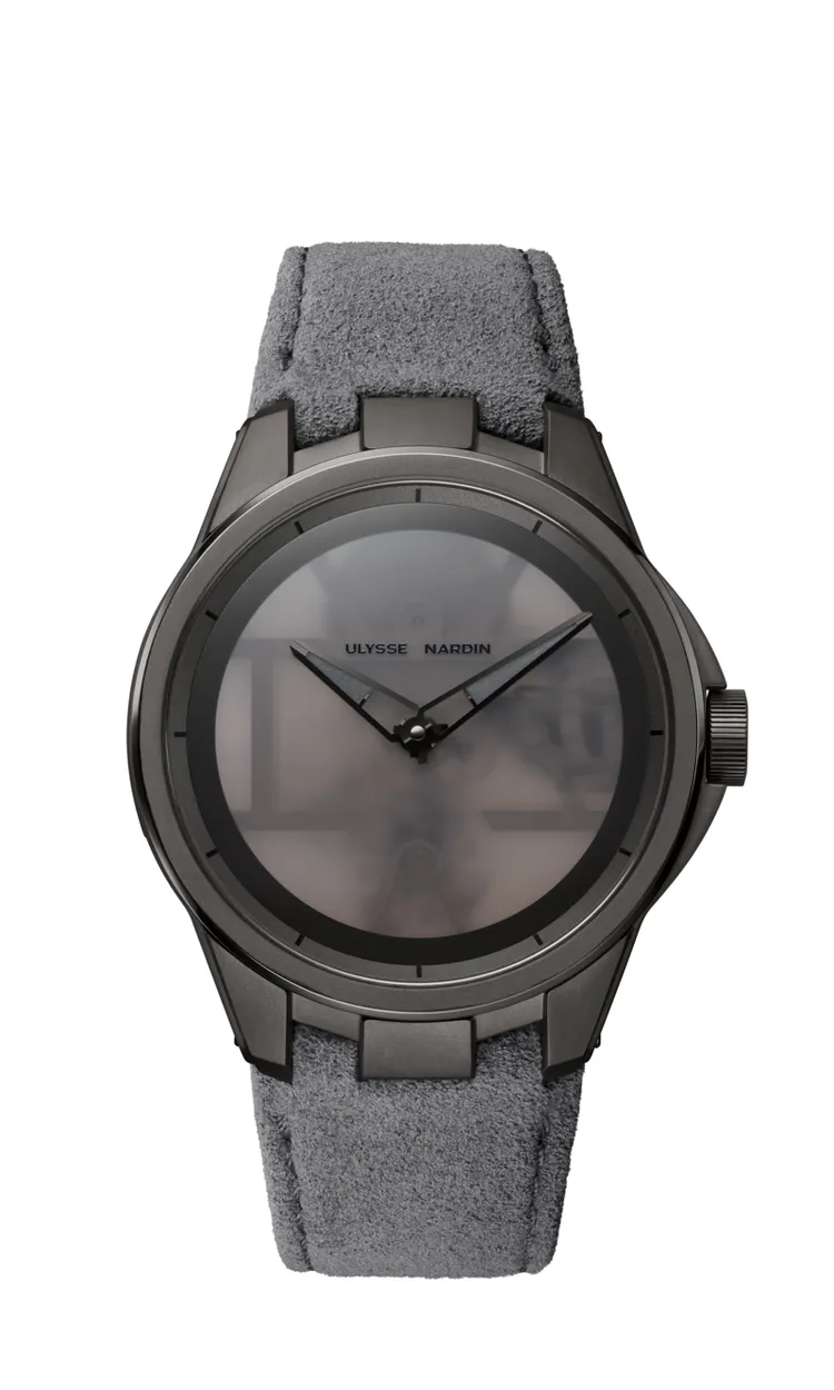 雅典BLAST[AMOUREUX PEINTRE]霜刃腕錶，42mm，碳灰色PVD鍍層噴砂鈦金屬錶殼，磨砂藍寶石水晶玻璃鏤空錶盤，灰色Alcantara歐締蘭反絨材質錶帶，品牌自製UN-371鏤空機芯，動力儲存96小時，防水深度50米，限量29只，99萬5000元。品牌提供