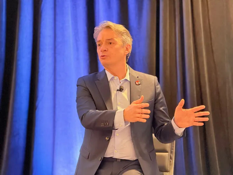 達梭系統（Dassault Systèmes）執行長Pascal Daloz接受媒體採訪表示製造業轉型的關鍵不是技術，而是人才。趙筱文攝