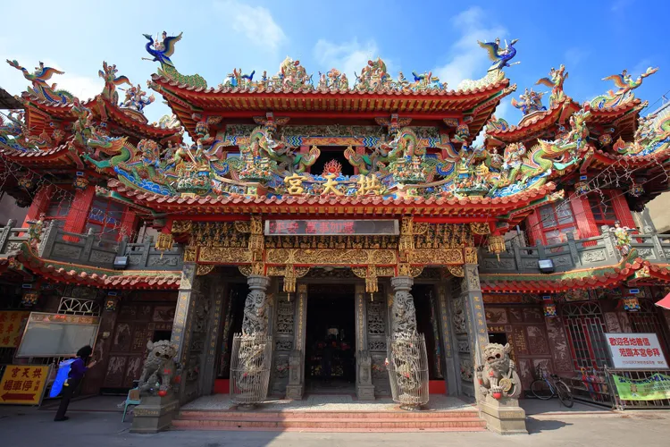 白沙屯拱天宮。業者提供