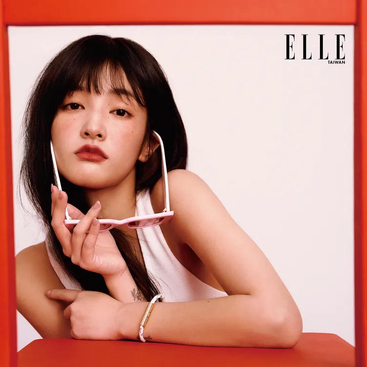 王淨拍攝《ELLE》封面。《ELLE》國際中文版提供