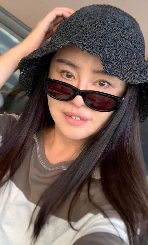 王祖賢分享最新照片。翻攝王祖賢貼吧