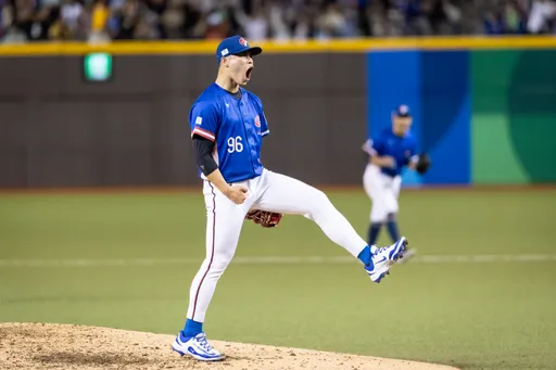 20歲孫易磊滿壘飆三振吶喊狂吼!被封「右手版林昱珉」