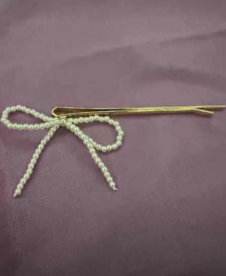 蝴蝶結髮夾應該是大S遺物。翻攝小S IG