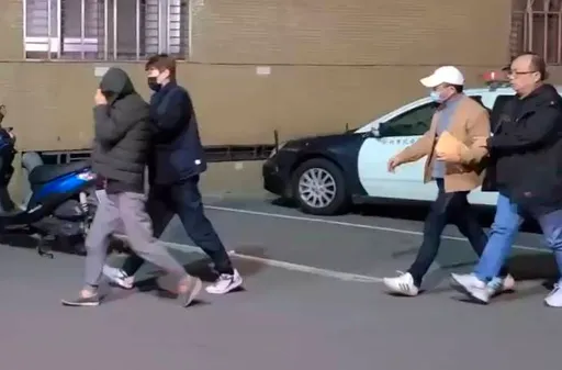 王大陸付百萬造假逃兵被逮!這天確定入伍 「閃兵集團」3業者裁定羈押禁見