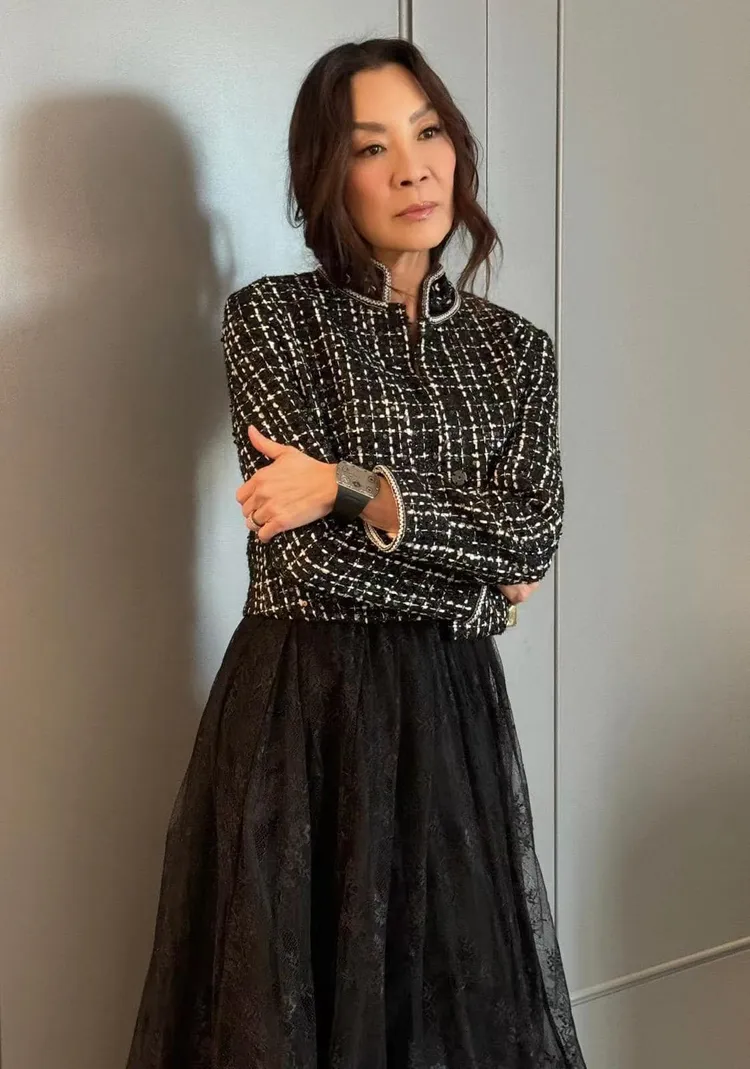 楊紫瓊身著出自夏姿2024早秋系列的服裝作品。品牌提供