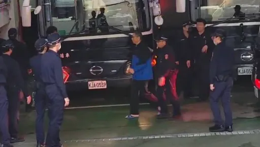 柯文哲淚眶泛紅！聞這事怒了「罄菜尹啦！免拜託」　解除禁見僅限這4人！今起到3/10