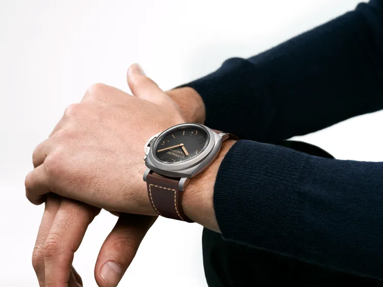 沛納海Luminor系列三日動力儲存腕錶 (PAM01628)，靈感源自義大利水下突擊隊所配戴的傳統腕錶。品牌提供