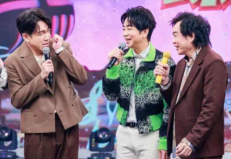 《綜藝一級棒》金牌製作人羅文聰(中)連兩月上節目。中視提供