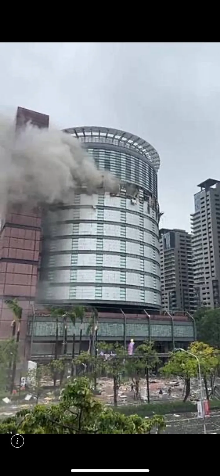 台中新光三越氣爆最新畫面。讀者提供