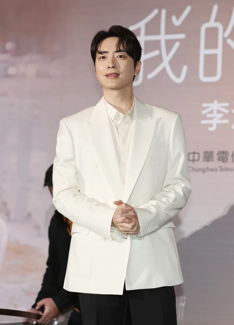 李浚赫頻頻對李安導演示愛。彭欣偉攝