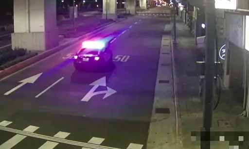 老翁天冷突呼吸困難 新北警凌晨鳴笛開道火速助他送急診