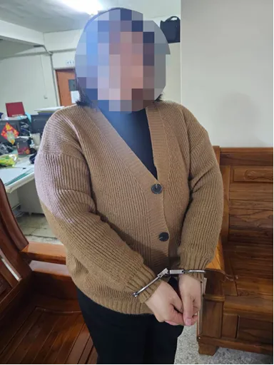 高姓女車手出面取款時被警方逮捕。民眾提供