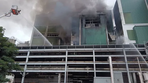 遠東化纖爆炸濃煙惡臭 空品差!竹縣4里、竹市2區要注意