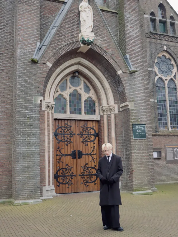 呂植宇橫跨歐洲拍攝，透過音樂詮釋愛與遺憾。踢帕娛樂提供