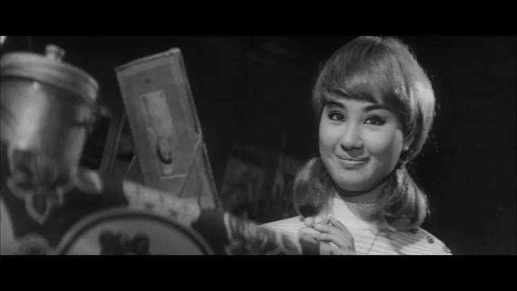 《回來安平港》（1970）楊麗花飾演金髮台荷混血的女主角阿金。國家影視聽中心提供