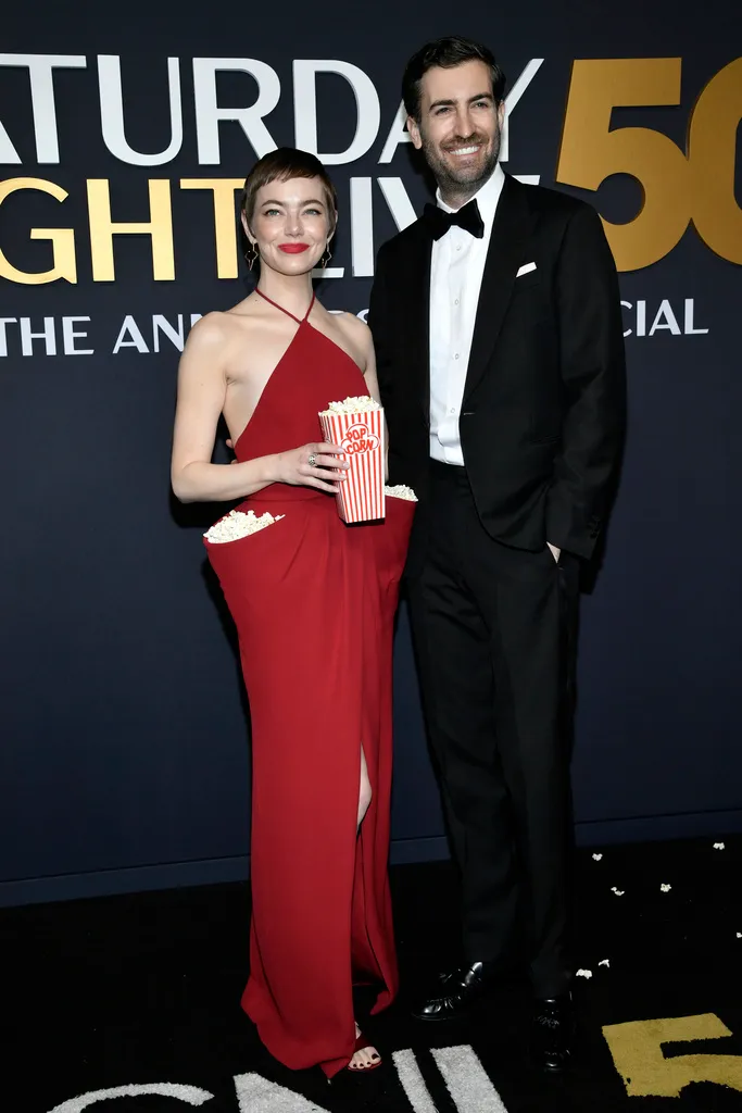 艾瑪史東（左）與老公Dave McCary。美聯社