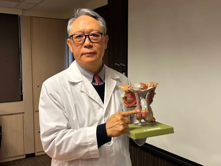 書田診所泌尿科主任周固醫師。書田診所提供