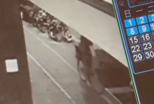 清潔工吸塵器剛放1分鐘 單車男路過直接抬走不回頭