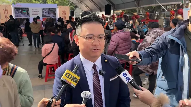 國民黨立委黃健豪說，聯合服務中心的定位與效能有待檢討。黃健豪提供