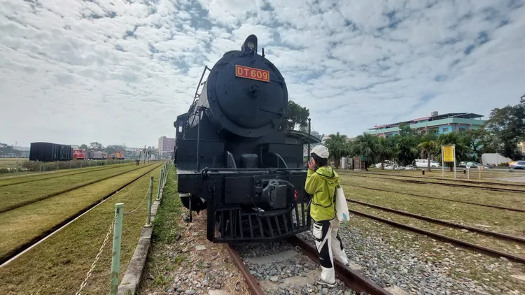 鐵道園區內蒸汽火車頭DT609由日本汽車製造株式會社生產，1929年出廠。凃建豐攝