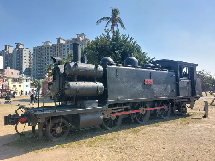 鐵道園區內蒸汽火車頭CK58由日本汽車會社製造生產，1912年出廠。凃建豐攝
