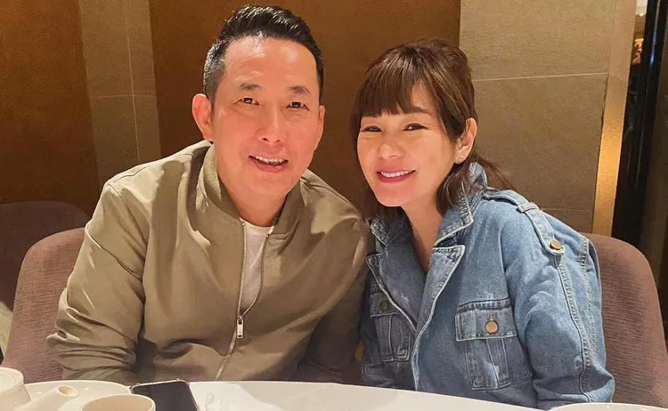 屈中恆與老婆Vicky。翻攝屈中恆臉書
