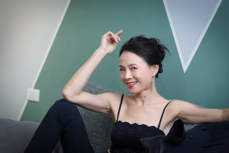 貴為影后，柯淑勤沒有架子有的是真性情。攝影中心攝