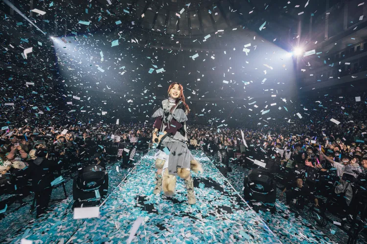 ikura用中文「我愛你們」告白粉絲。好玩國際文化提供