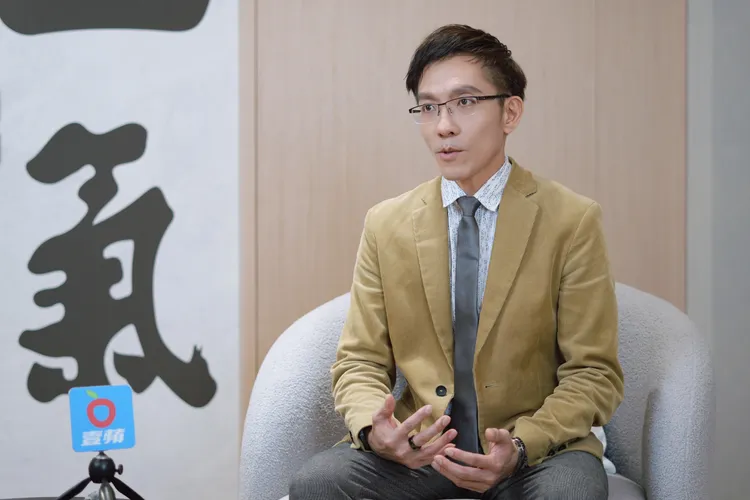 張碩文指出，除了政府宣導，家庭關懷同樣是防詐關鍵。彭欣偉攝