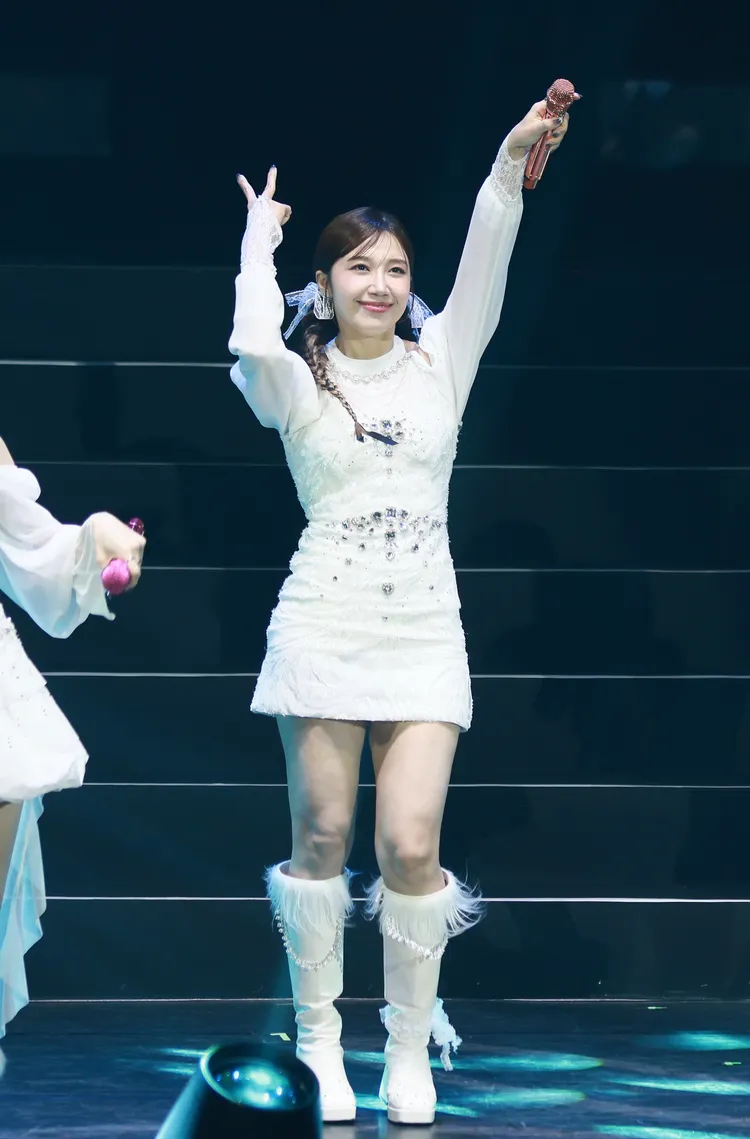 鄭恩地透露過年在下大雪中開車回釜山奶奶家。彭欣偉攝