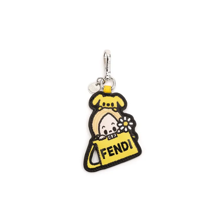 FENDI家族圖騰小牛皮掛飾，1萬4200元。品牌提供