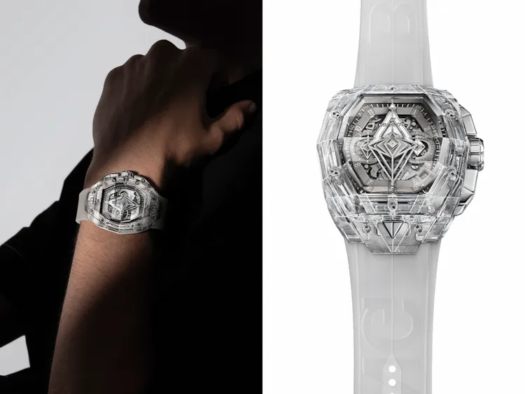 Hublot Spirit of Big Bang Sang Bleu計時碼錶，42mm，藍寶石錶殼，藍寶石水晶錶盤，透明橡膠錶帶，HUB4700自動上鍊鏤空計時機芯，動力儲存50小時，防水深度100米，限量100只，441萬4000元。品牌提供