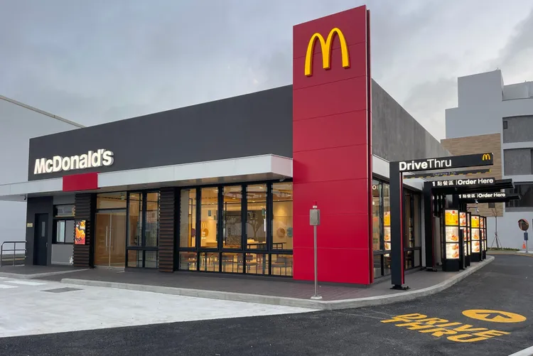 1月中已針對全台25000名員工進行一對一訪談，得到約9成2回饋，將進行加強餐廳門禁等措施。翻攝自麥當勞季報