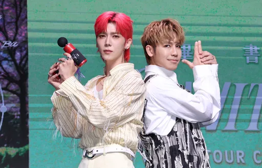 畢書盡感情、合約風波後首露面!為保護妻女硬了 4字曝光老婆委屈